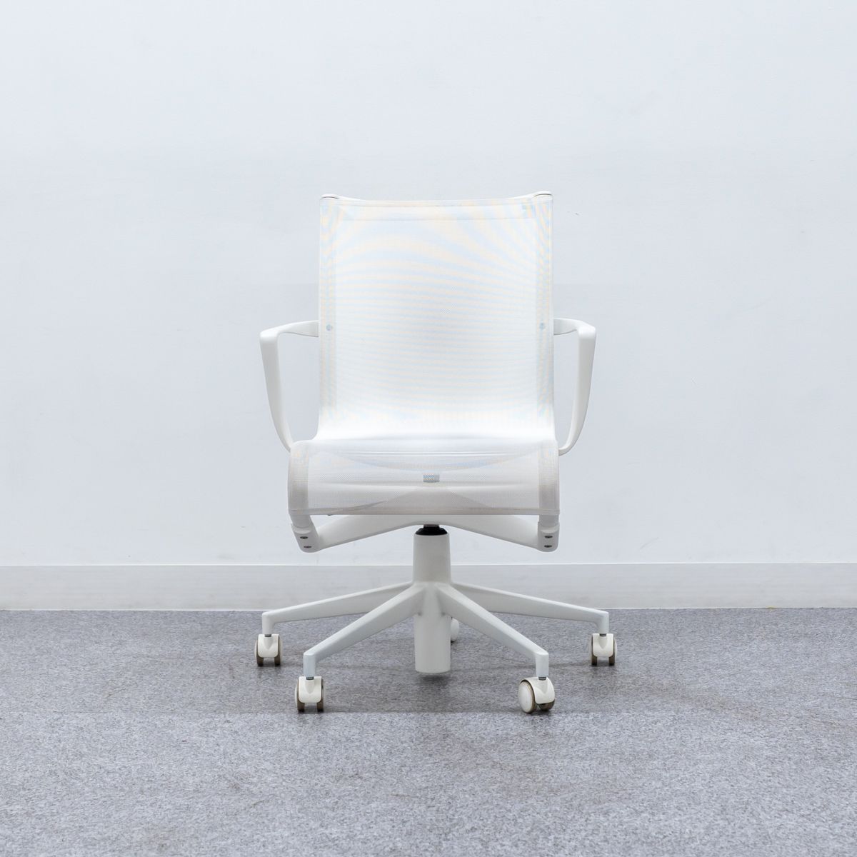 Alias アリアス ROLLINGFRAME ローリングフレーム キャスター アーム チェア メッシュ ホワイト アルベルト メダ 定価20万 1