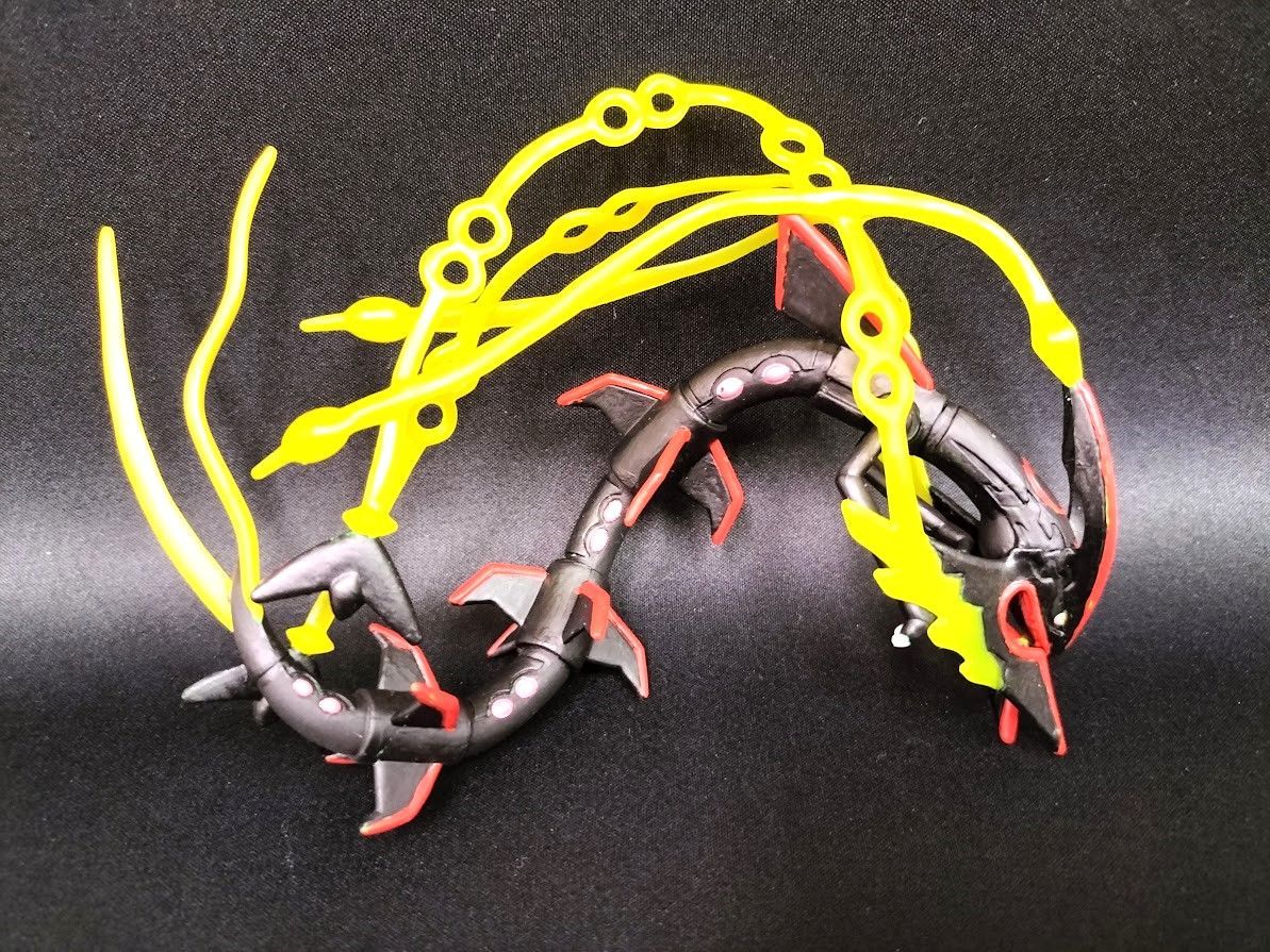 【超貴重❗️】モンコレ　ポケモンキッズ　非売品　当選品　黒いレックウザ　纏め売り ポケモン モンコレ 黒いレックウザ 当選品 - メルカリ