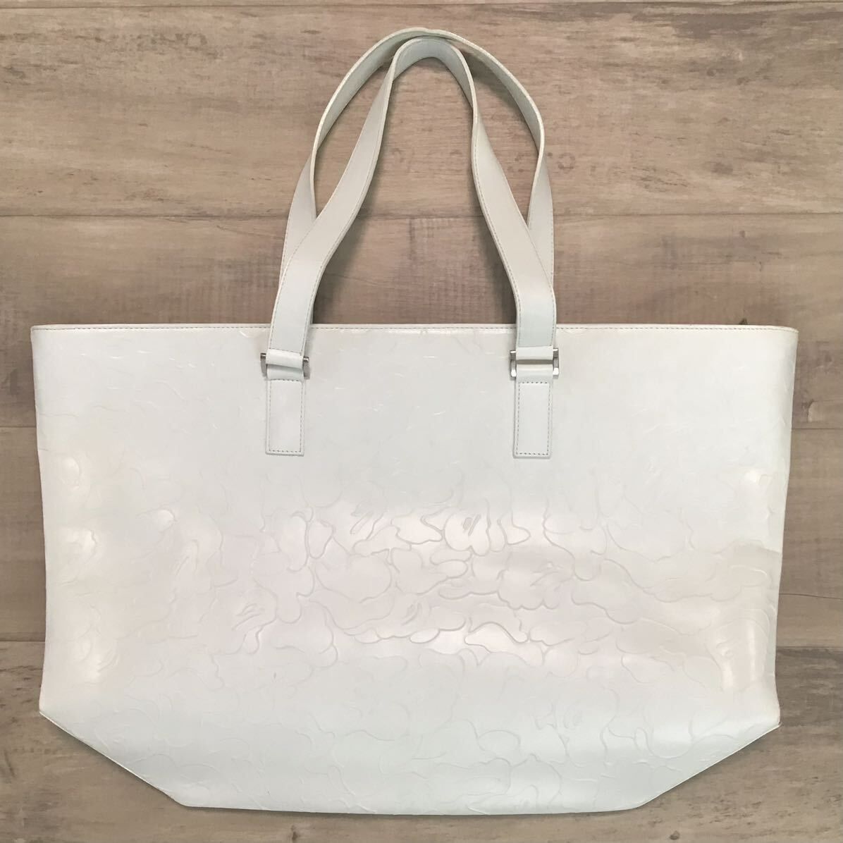 本革 型押しレザー ショルダー トートバッグ a bathing ape Leather
