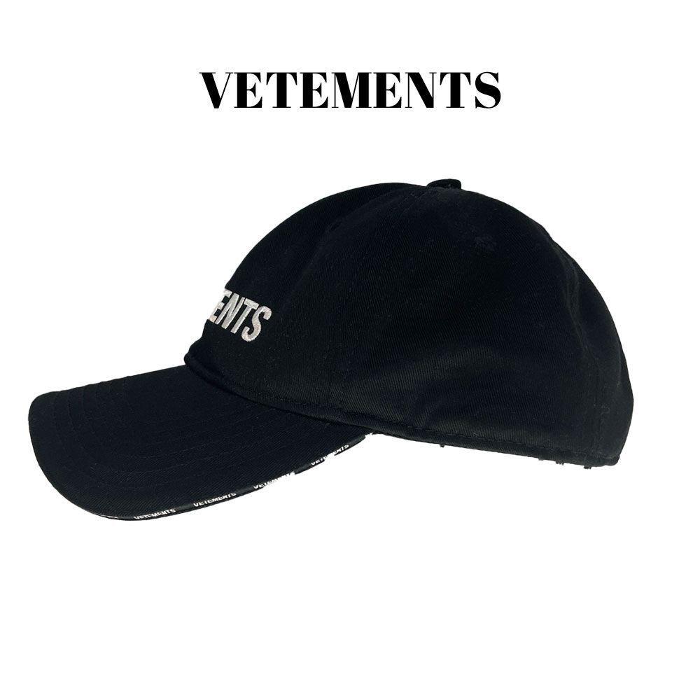 VETEMENTS ヴェトモン キャップ UA52CA200B