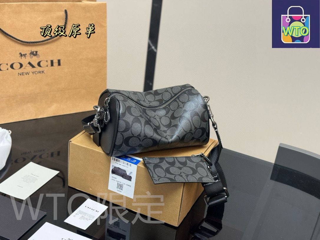 今日特価】COACH Axel モノグラム チューブバッグ 2Way-WTO輸入1