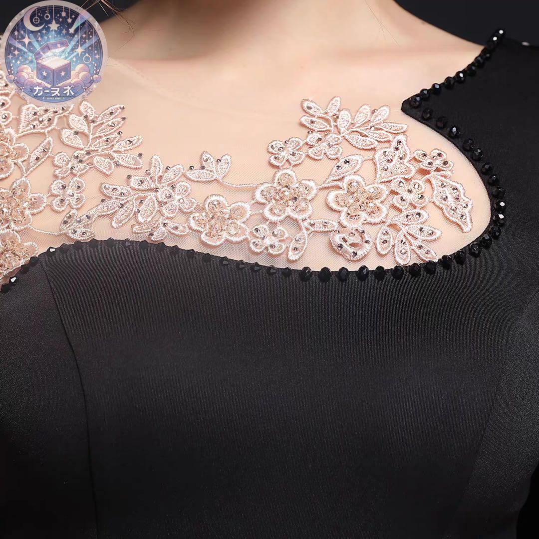 お花のデザインがオシャレな七分袖のイブニングドレス