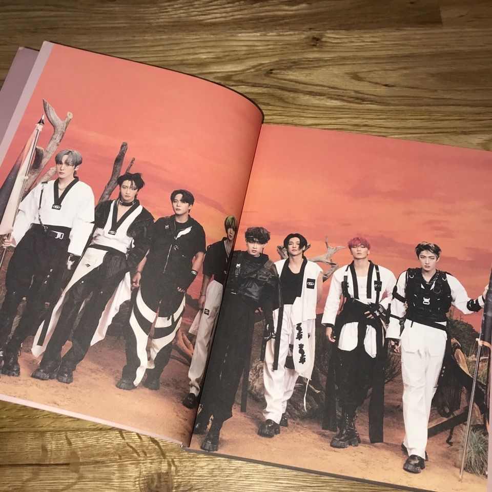 ATEEZ 直筆サイン「THE WORLD EP.FIN : WILL」Aver ATEEZ 直筆サイン「THE WORLD EP.FIN : WILL」Zver