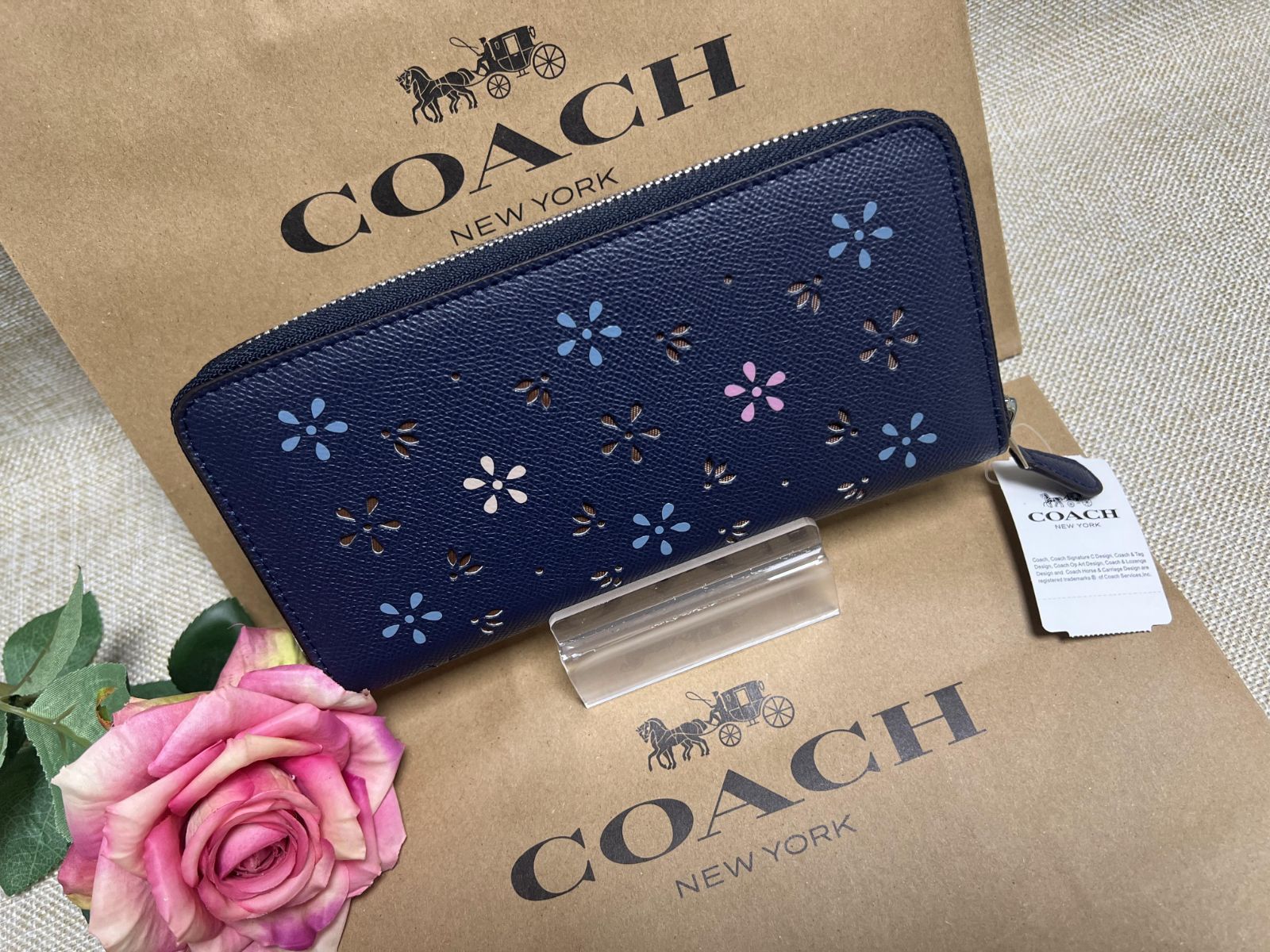 COACH コーチ 長財布 財布 シグネチャー 花柄 パンチングネイビー系