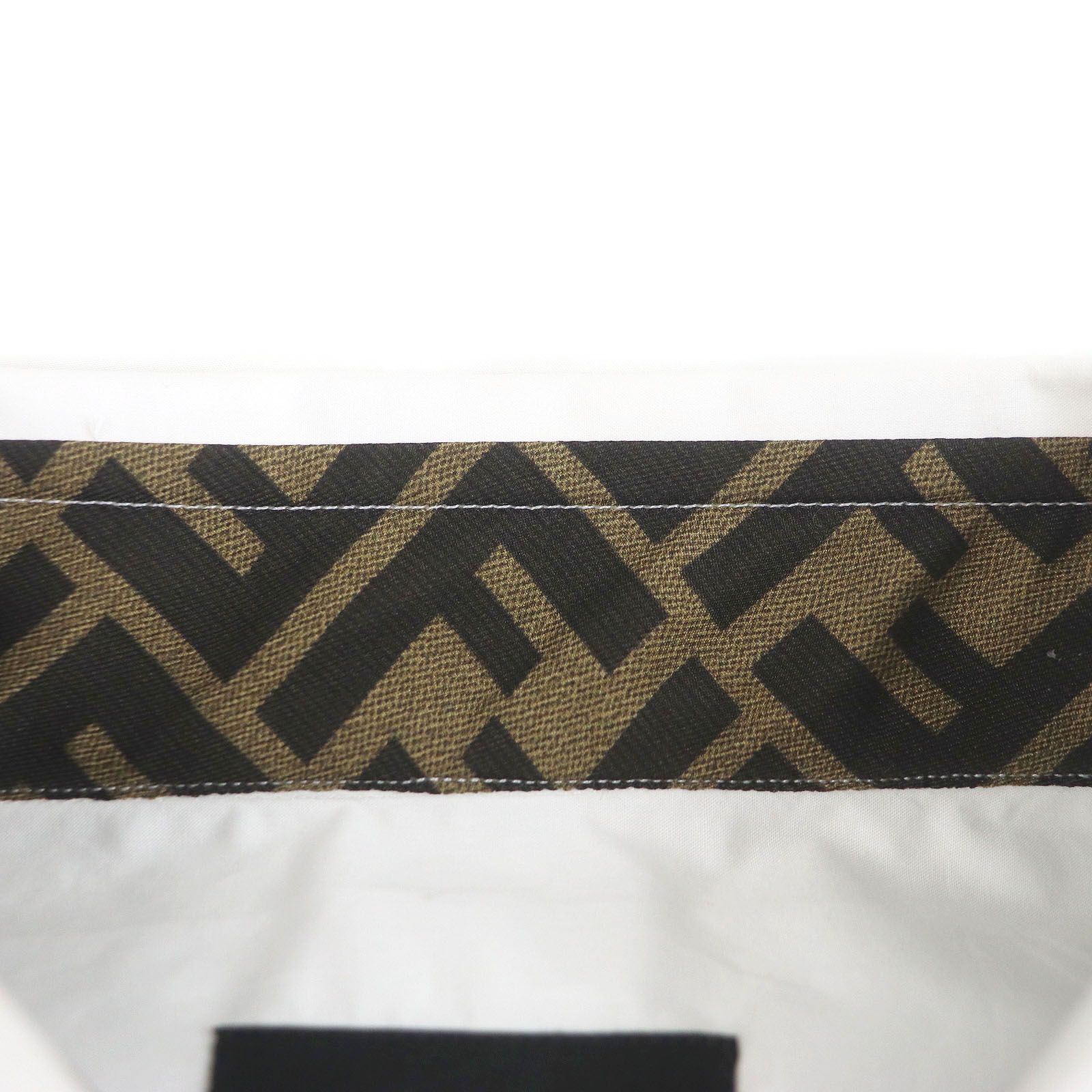 FENDI フェンディ