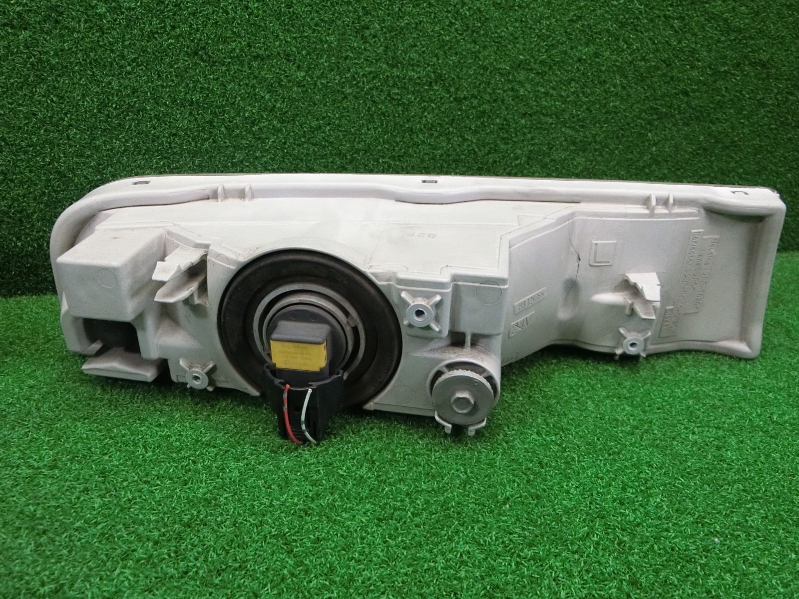 10586] タント カスタム L375S フォグランプ 左右セット KOITO