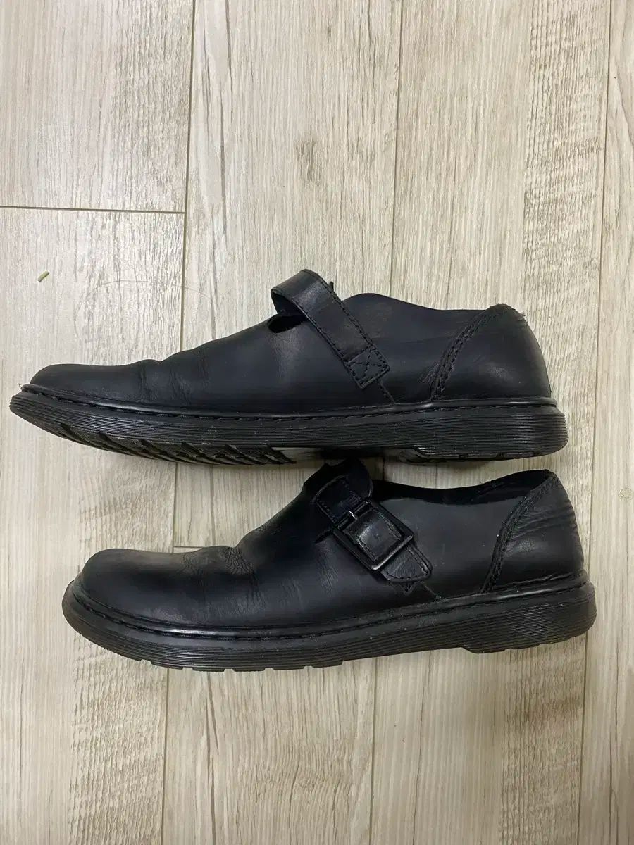 パトリシア 黒