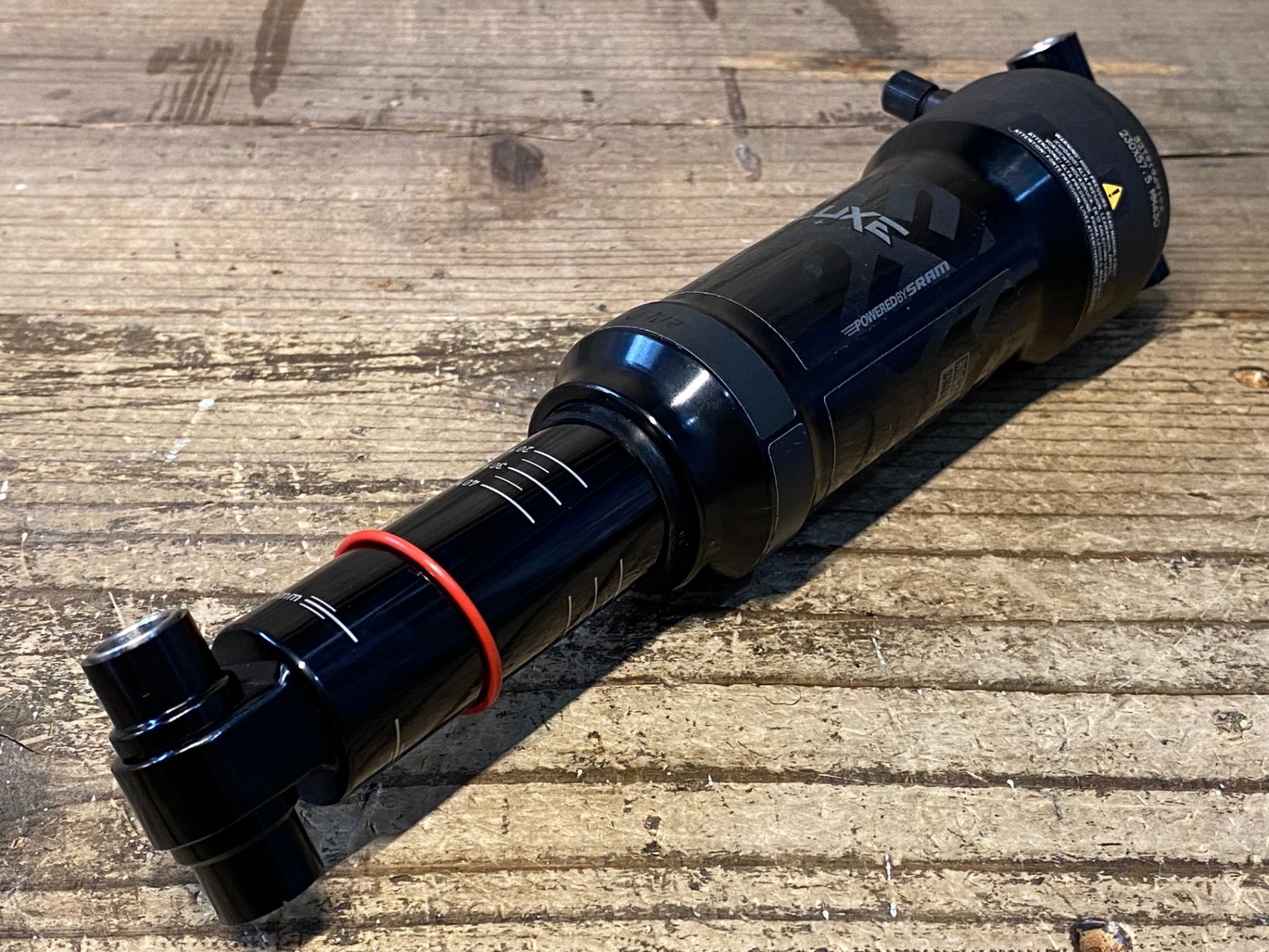 JE658 ロックショックス ROCKSHOX DELUXE SELECT+ リアサス 230×57.5mm 