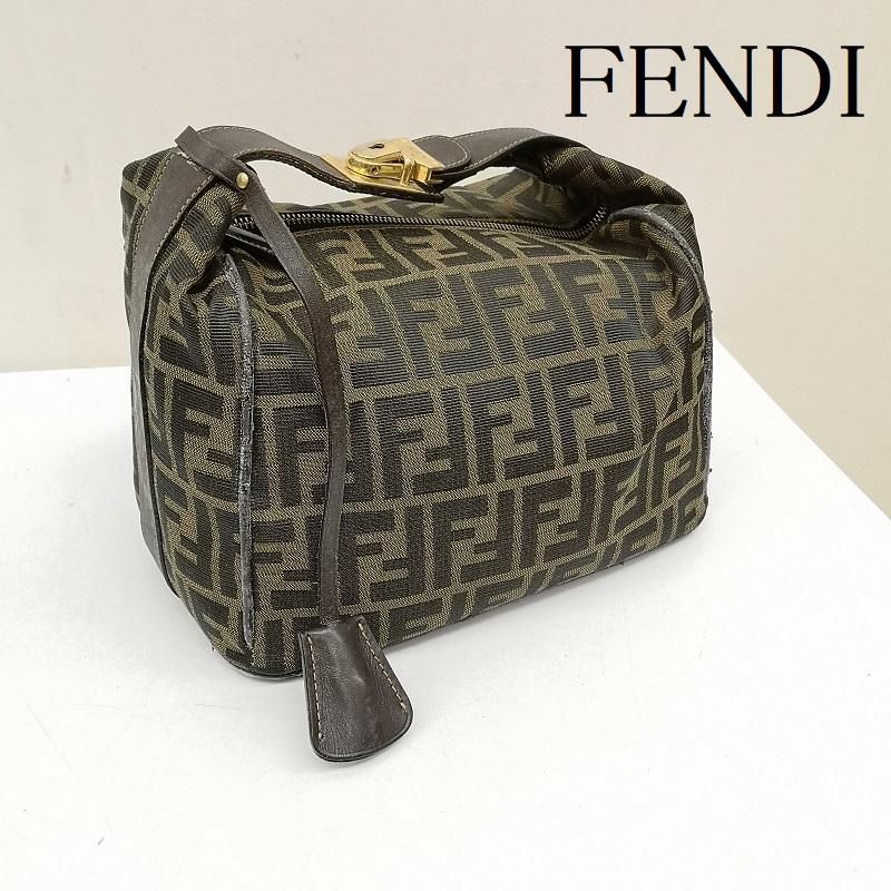 FENDIフェンディ　ハンドバッグ　鍵付き　ズッカ柄　バニティポーチ FENDI フェンディ ハンドバッグ ズッカ柄 FFロゴ ハンドバッグ