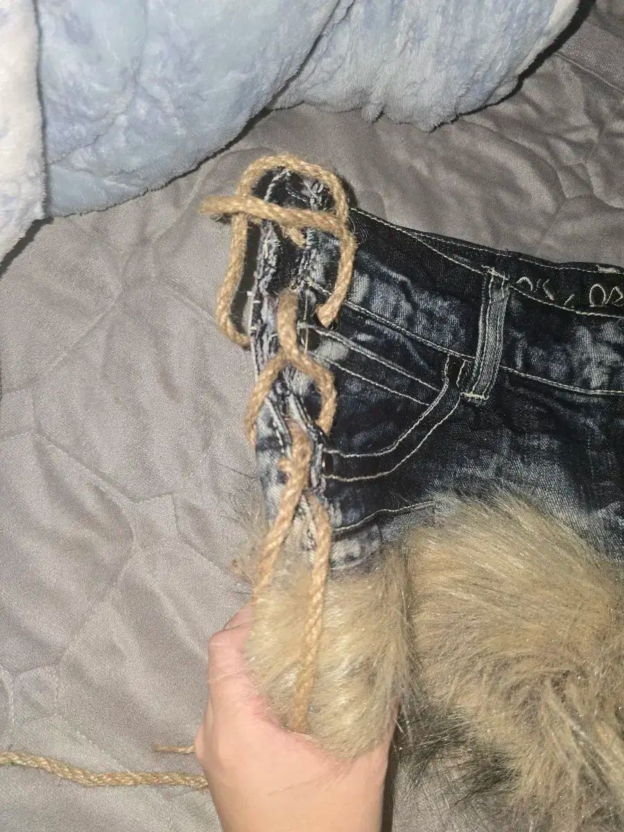 Y2K 日本 ヴィンテージ デニム ショートパンツ ファー トリミング スタイル