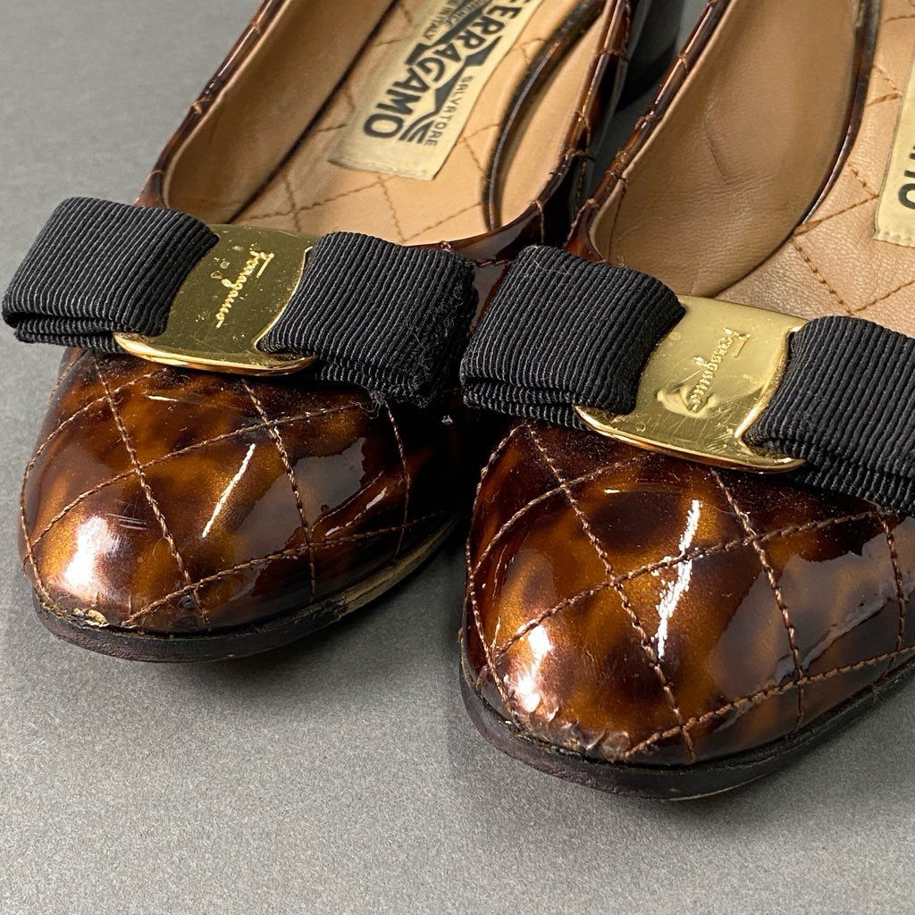 サルヴァトーレフェラガモ Ferragamo ヒョウ柄パンプス　ヴァラ リボン サルヴァトーレフェラガモ Ferragamo ヒョウ柄パンプス ヴァラ