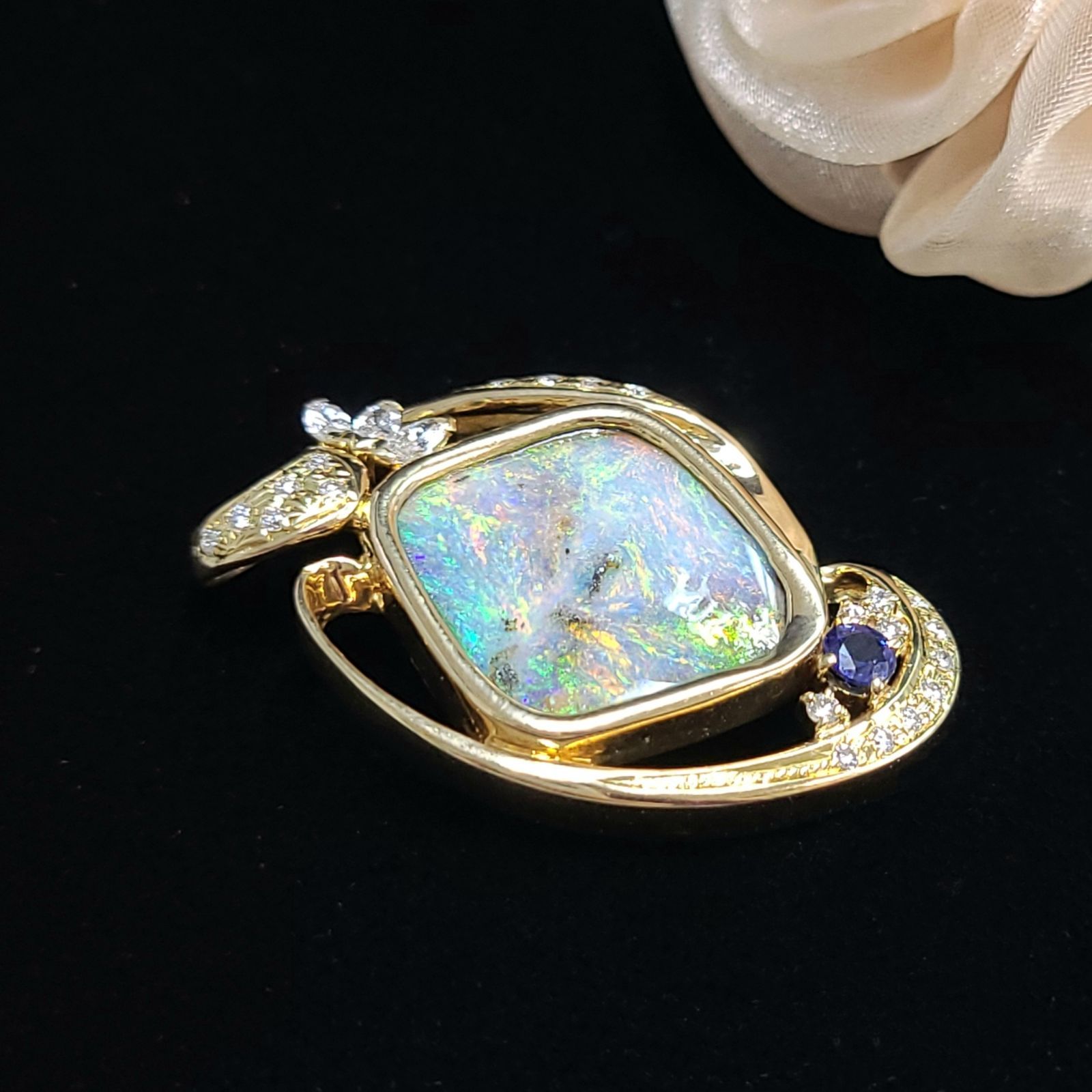希少 豪州産 ボルダーオパール 9.98ct ペンダントトップ K18YG 鑑別