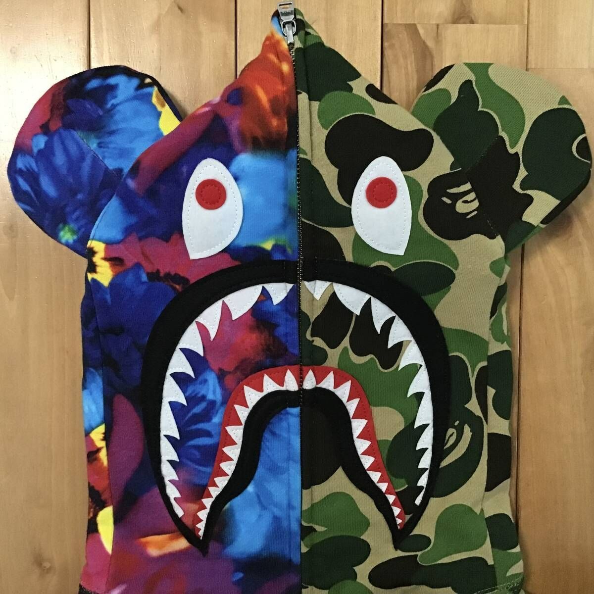 ☆新品 Mika Ninagawa BE@R シャーク パーカー Lサイズ shark ☆新品 Mika Ninagawa BE@R シャーク パーカー Lサイズ shark