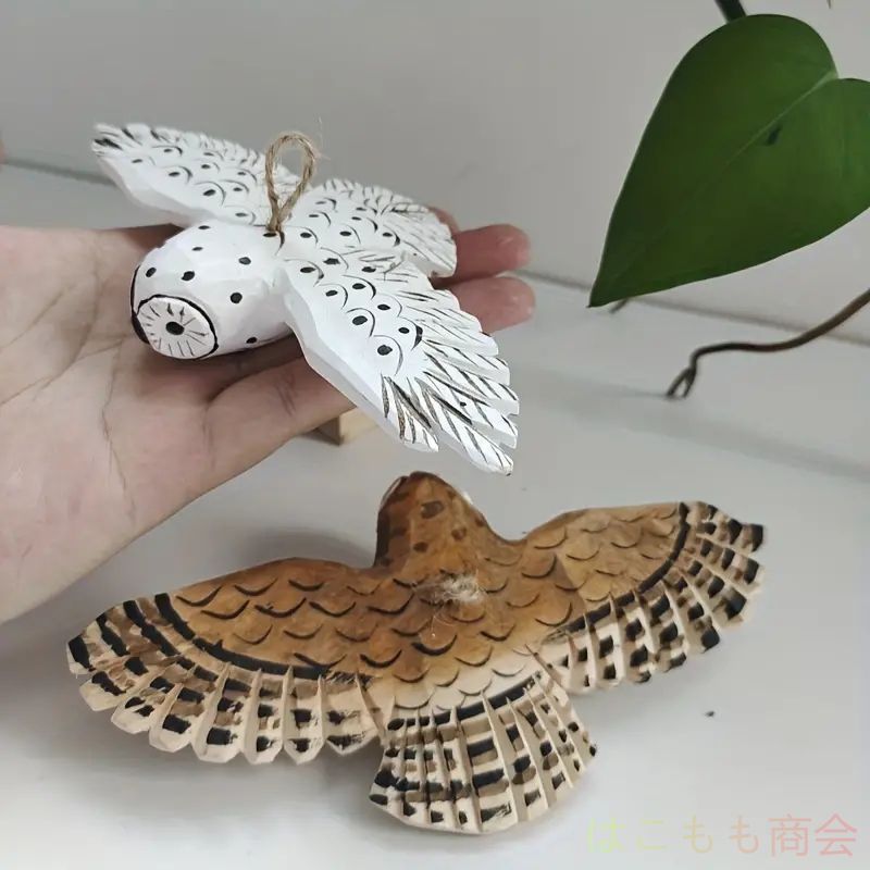 リアルな手作り木製フクロウ彫刻 - 自然の美しさを表現した鳥の置物、ホームデコに最適