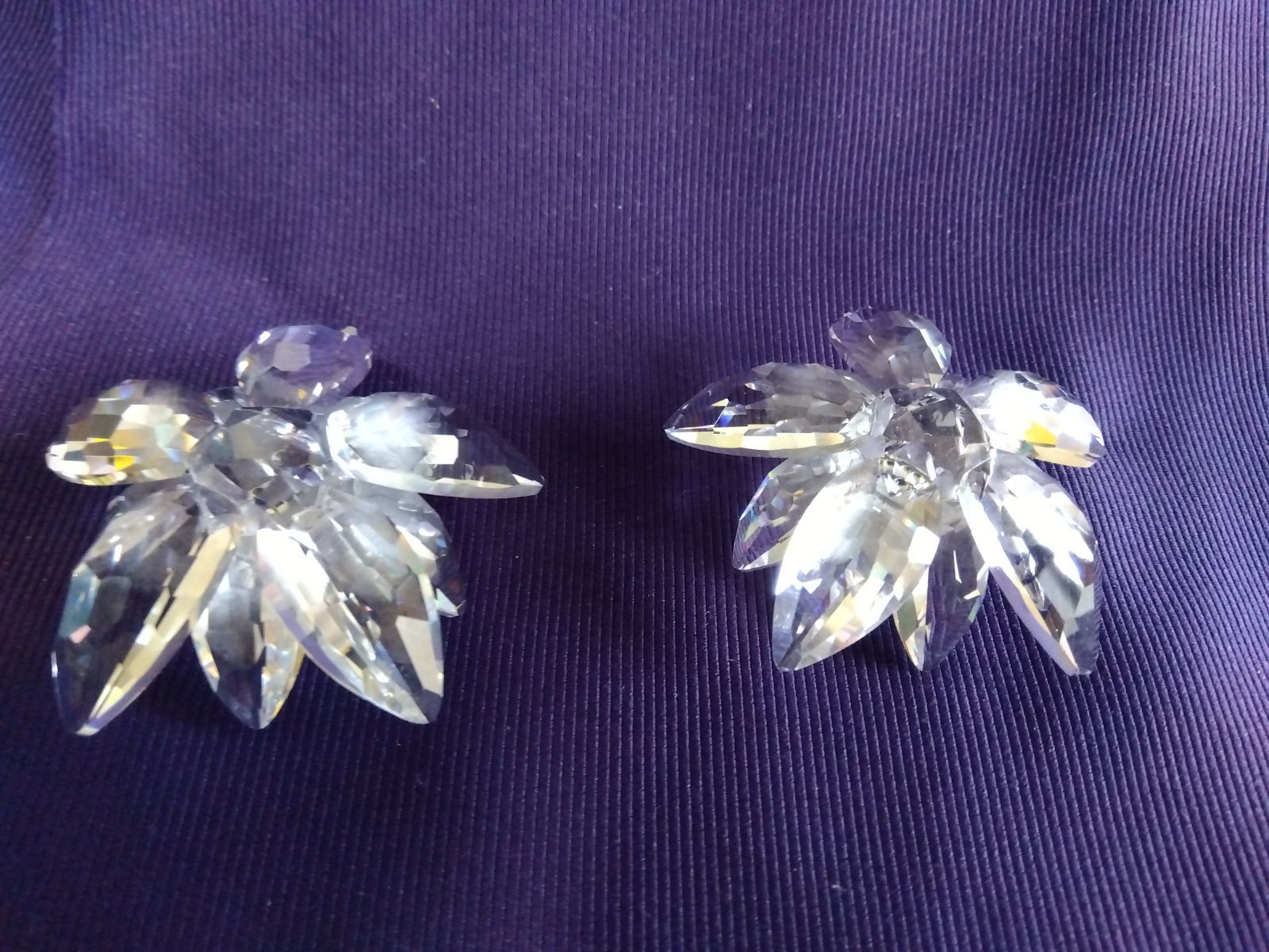SWAROVSKI クリスタル838181 スイレン S 睡蓮 スワロフスキー 楽天市場】スワロフスキー Swarovski スイレン, Blue Violet