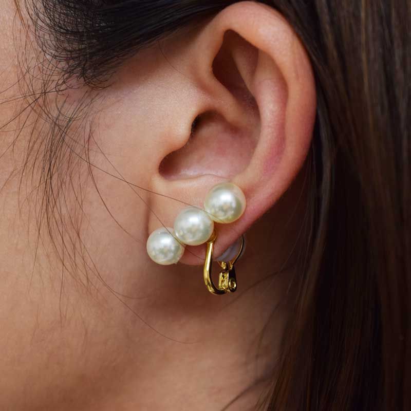 pearl25］あこや真珠 7.5mm - 8mm 3連 ラインピアス k18 3連ピアス