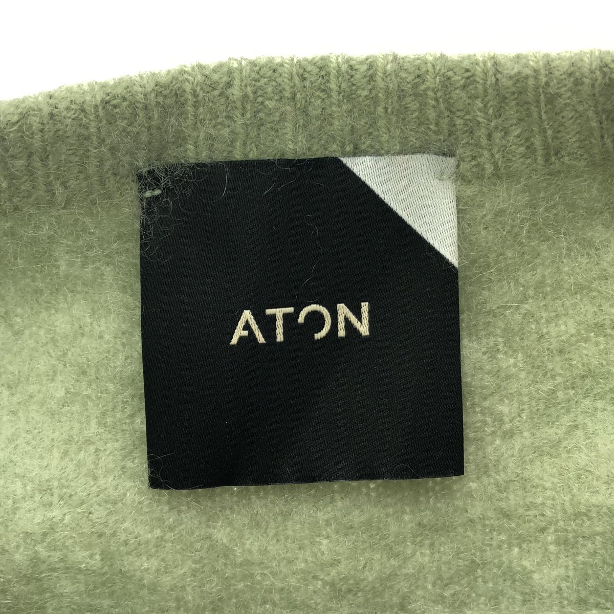 ATON エイトン FUR CASHMERE CREW カシミヤニットセーター 6930938 グリーン 02 ITAU7SEBUXHS ATON エイトン FUR CASHMERE CREW カシミヤニットセーター