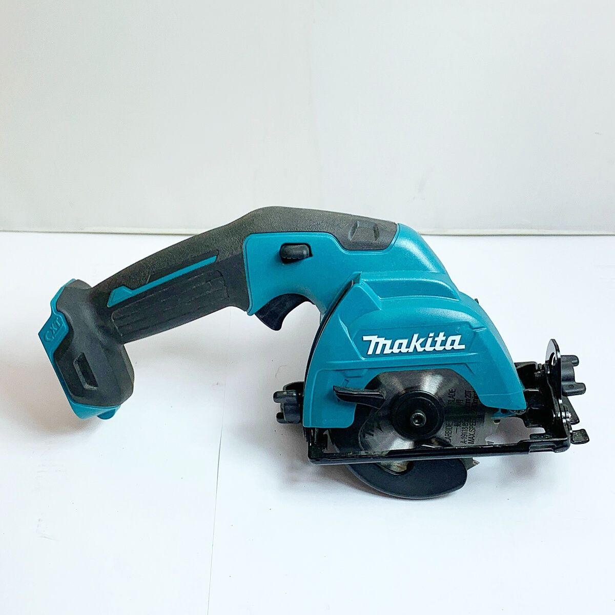 MAKITA マキタ 85mm 充電式丸ノコ　2021年製  本体のみ HS301D ブルー
