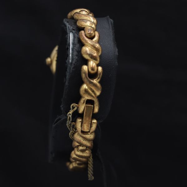 セイコー エクセリーヌ 1E20-6220 オーバル QZ ホワイト文字盤