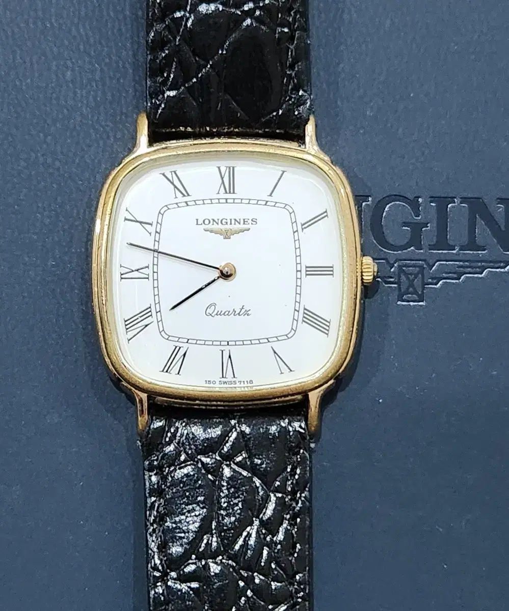 LONGINES ロンジン スクエア型 ゴールド文字盤 GP メンズ QZ クォーツ