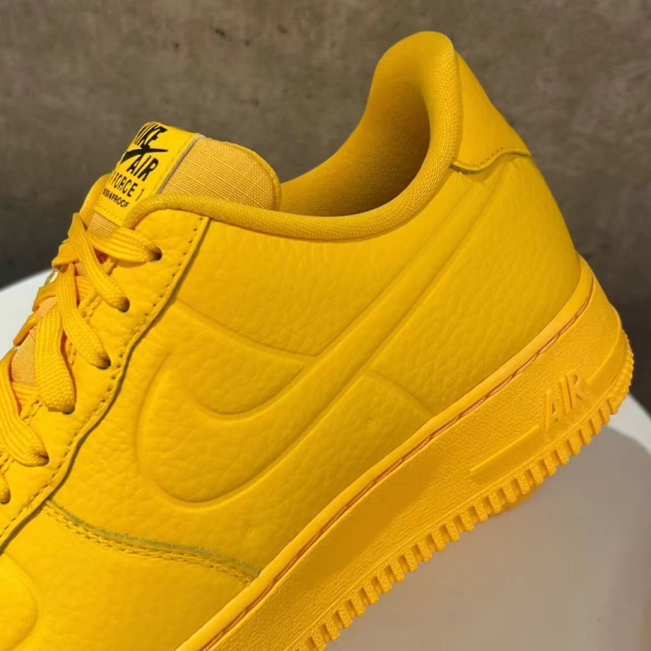 NIKE AIR FORCE 1 07 PRO-TECH WP FB8875-700 エアフォース１プロテック イエロー