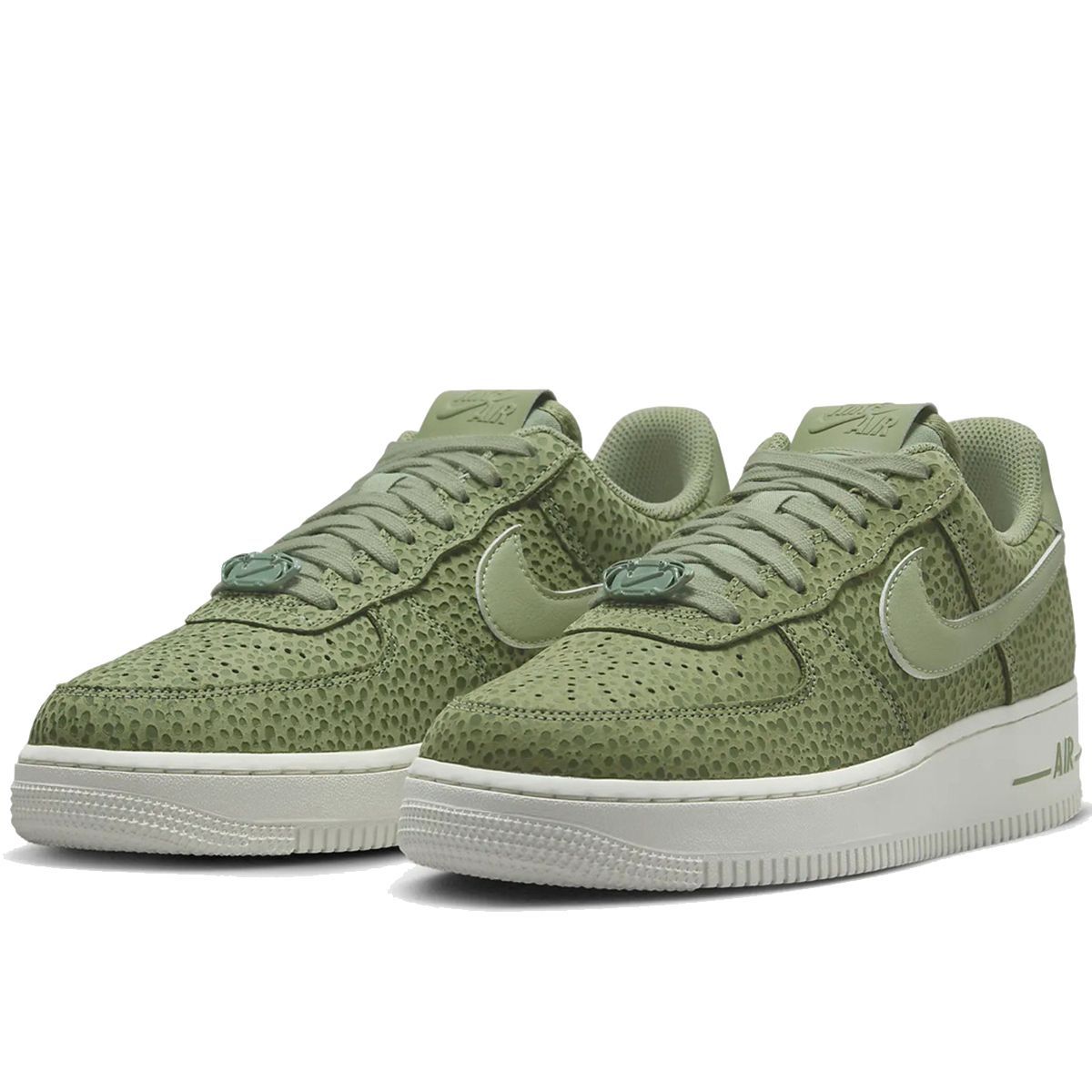 [ナイキ] エア フォース 1 '07 プレミアム [W AIR FORCE 1 '07 PRM] セサミ/ライトボーン/オイルグリーン FV6519-200 ナイキ] エア フォース 1 '07 プレミアム [W AIR FORCE 1 '07 PRM
