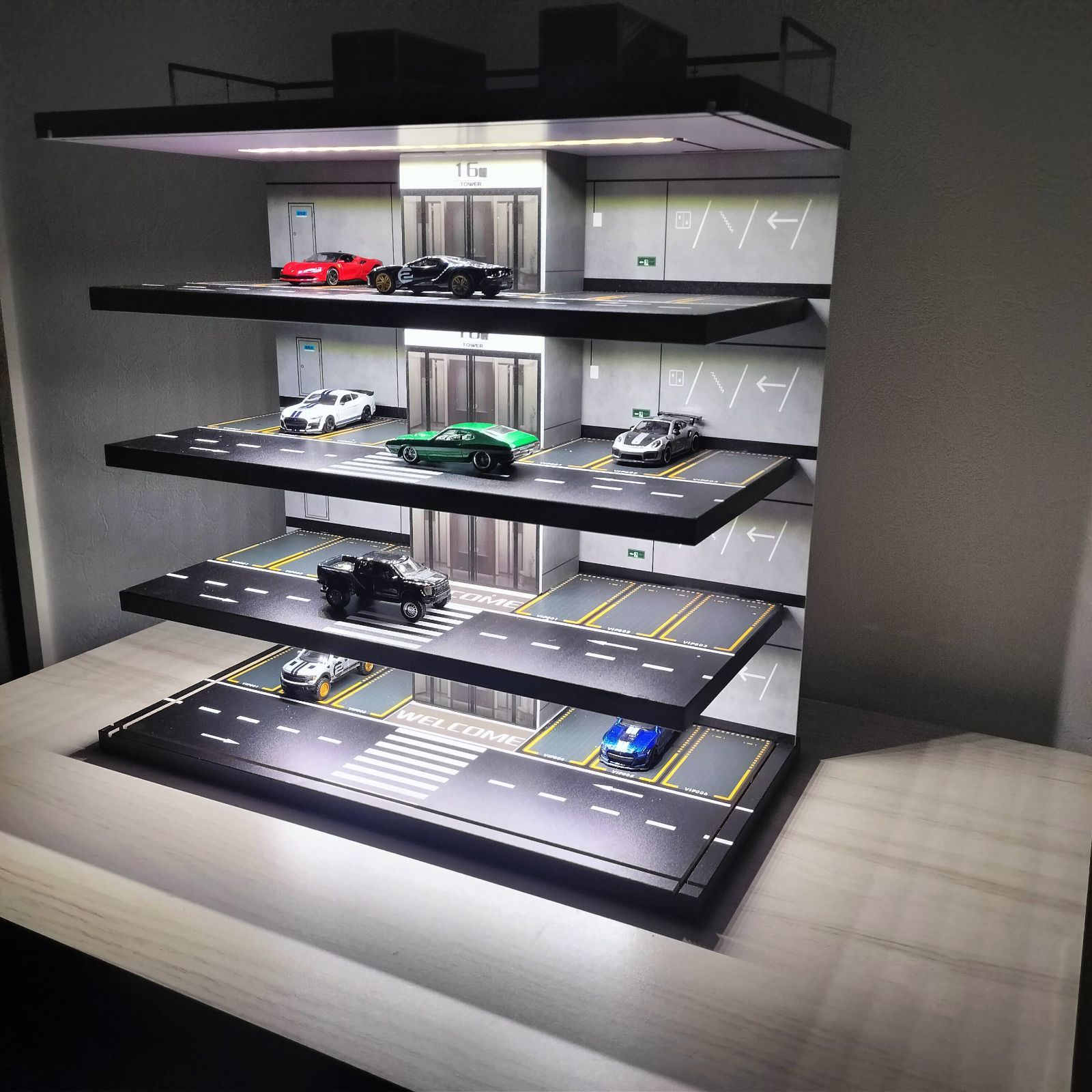 5階建立体駐車場 LED照明搭載 ミニカー専用ディスプレイ 1/64スケール