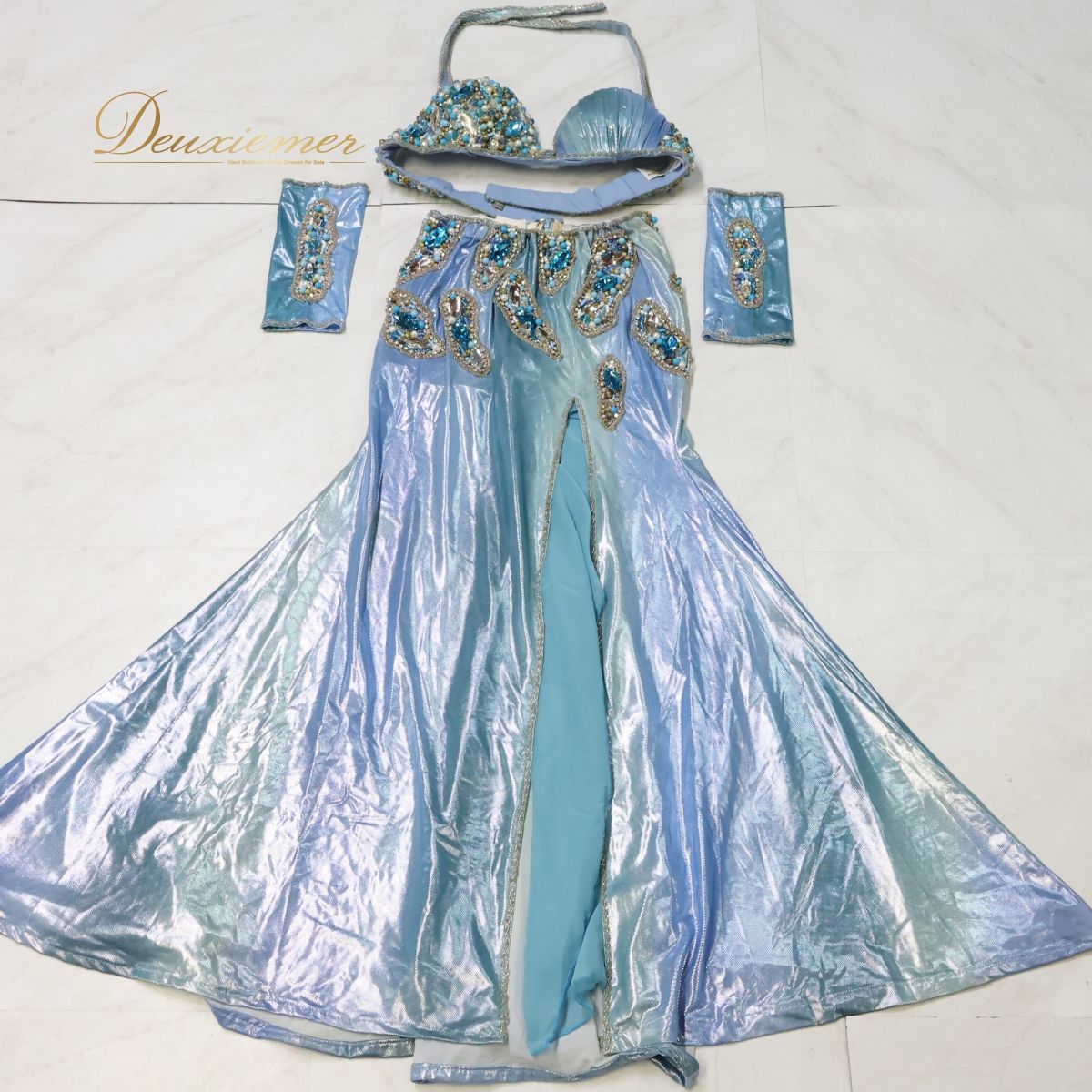 【Hoda Zakiデザイン】ベリーダンス オリエンタル衣装 エジプト製 ベリーダンス用 オリエンタル衣装】水色 Hoda Zaki