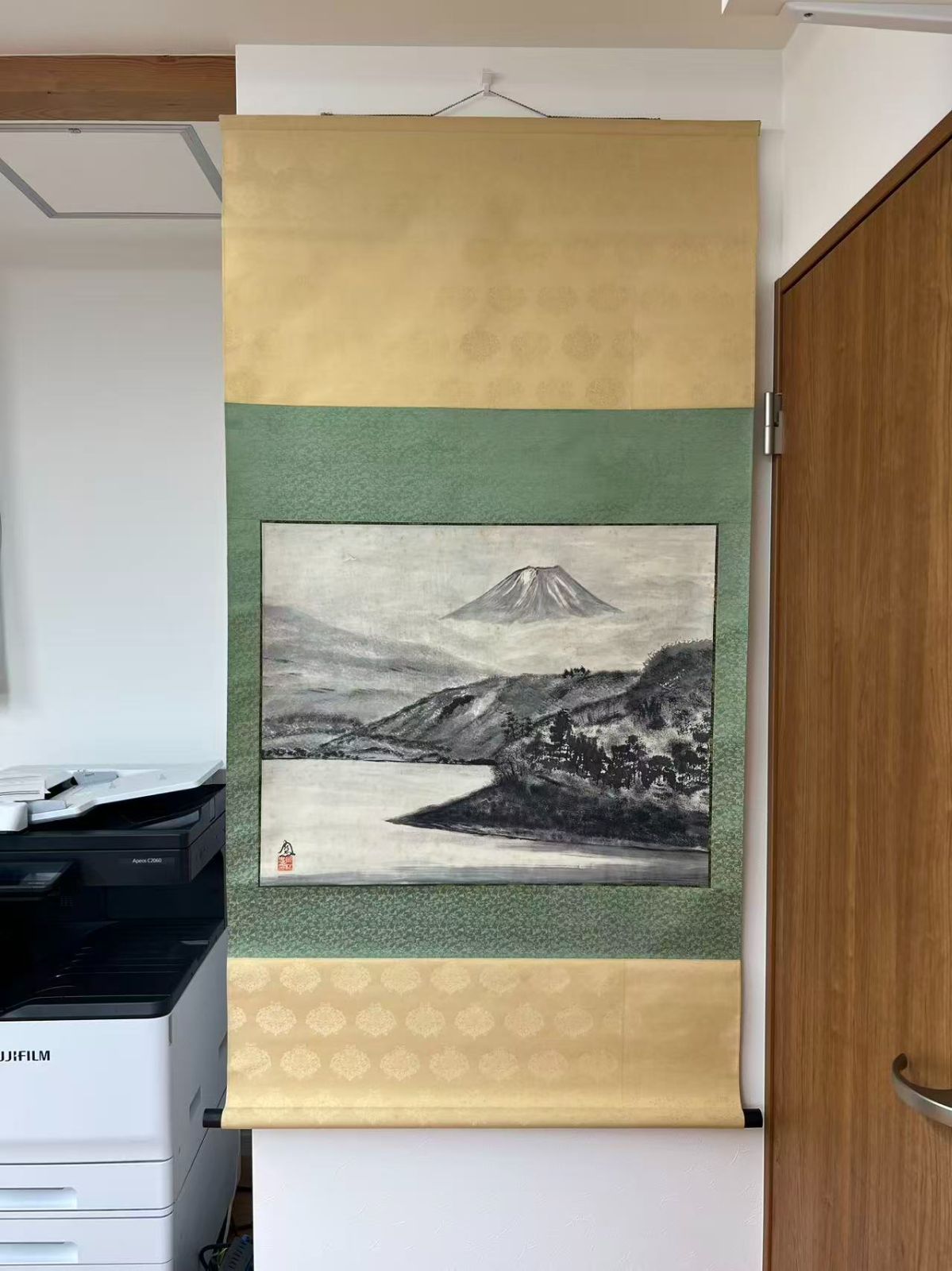 模写 明治 大正期 富士山霊峰図 水墨淡彩山水掛軸 共