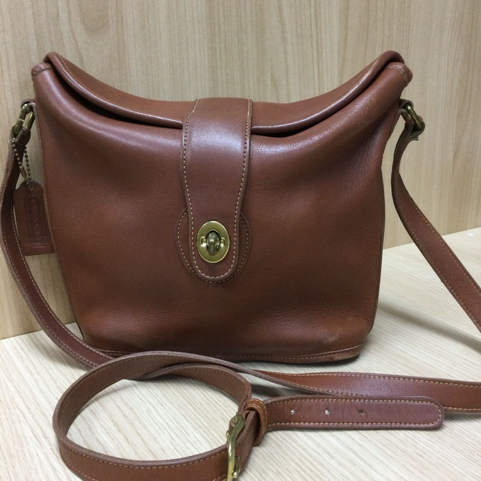 コーチCOACH ショルダーバッグ ターンロック レザーF54849／お値下げ ...