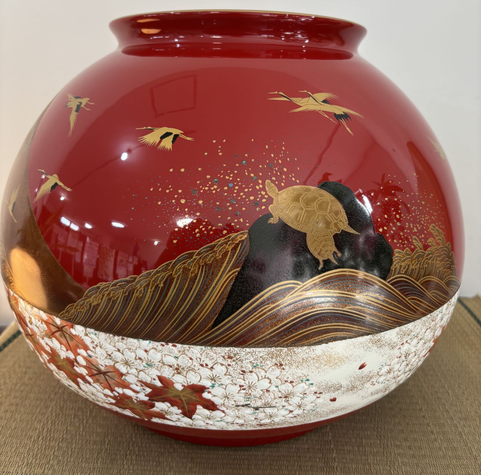 極上 伝統工芸 三代 斉藤雲楽 作 色絵金彩雲錦文飾壷 花瓶 23cm 共箱共布 Amazon.co.jp: 極上 伝統工芸 三代 斉藤雲楽 作 色絵金彩雲錦