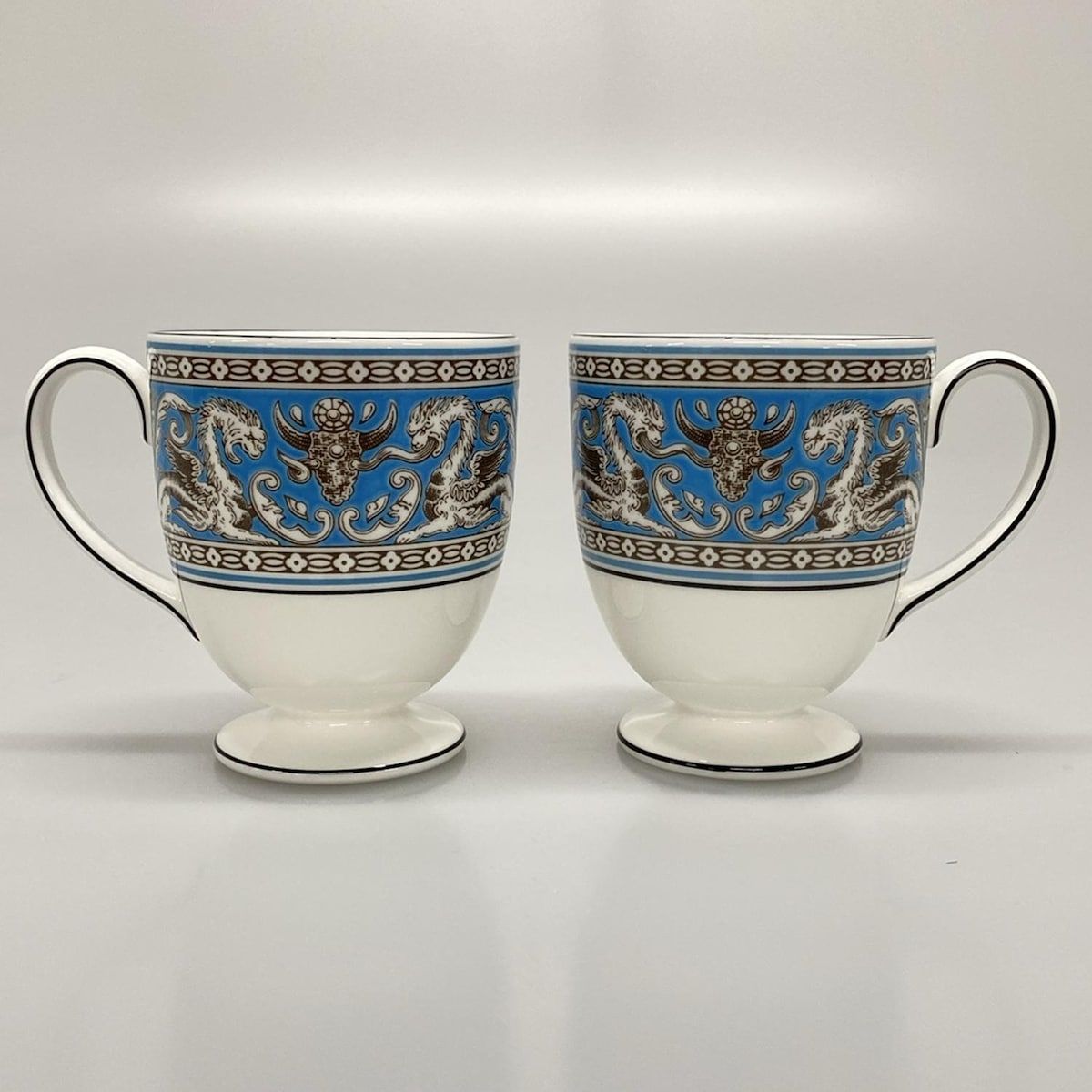 WEDG WOOD ウェッジウッド 食器 ロレンティーンターコイズ 白×ブルー×マルチ マグカップ×２点