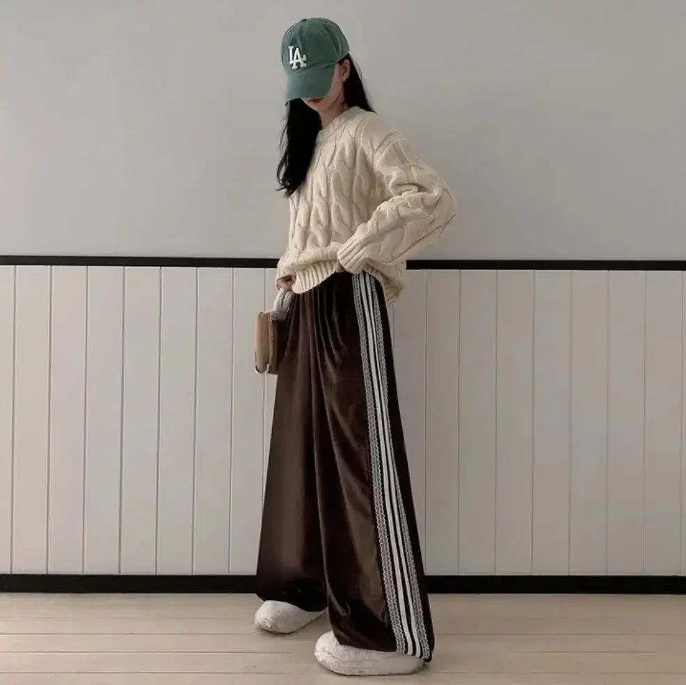 LIPHOP ベロア