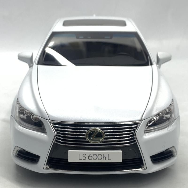中古】オートアート 1/18 レクサス LS600hL (ホワイトパール