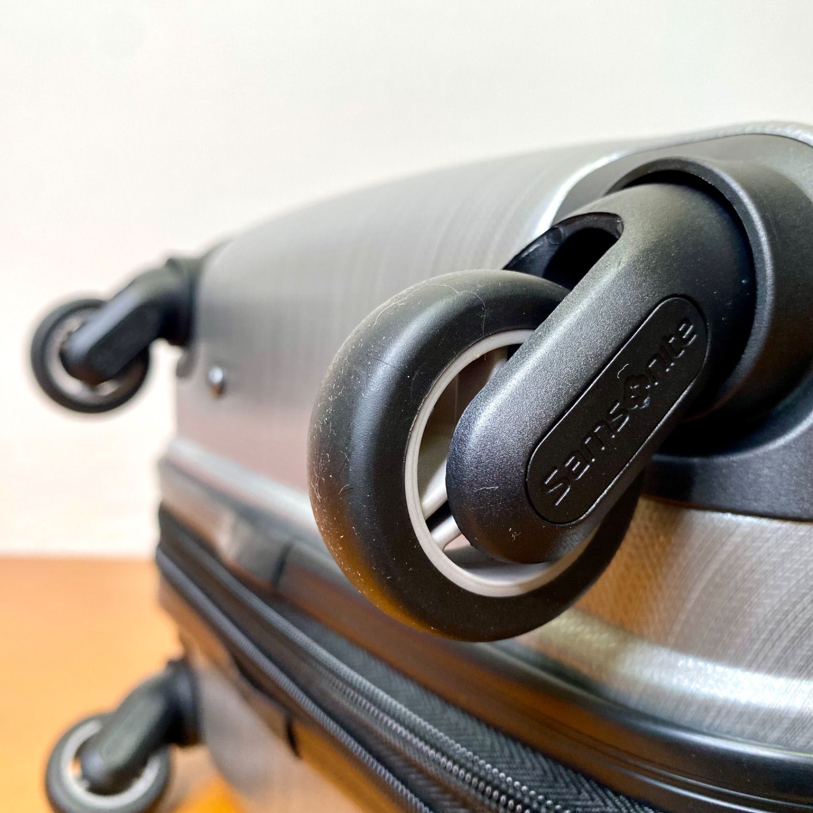 シルバー Samsonite