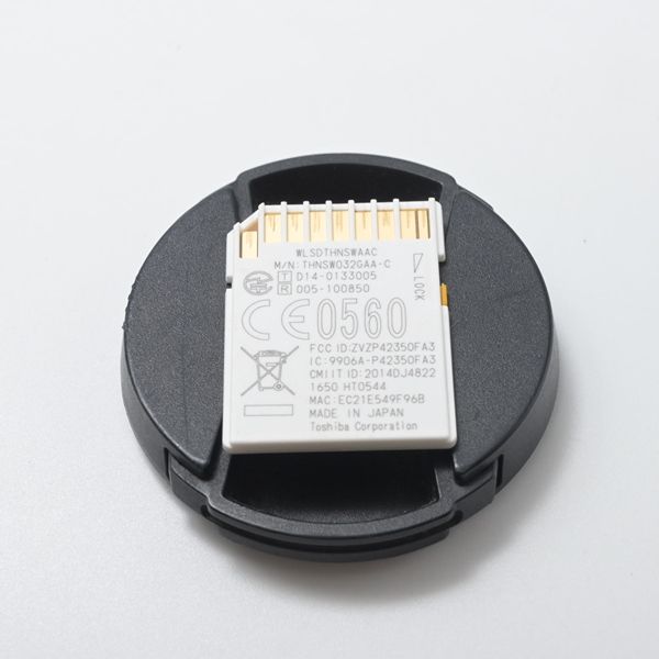 トーシバ TOSHIBA 無線LAN搭載SDHCカード FlashAir W-03 32GB Class10