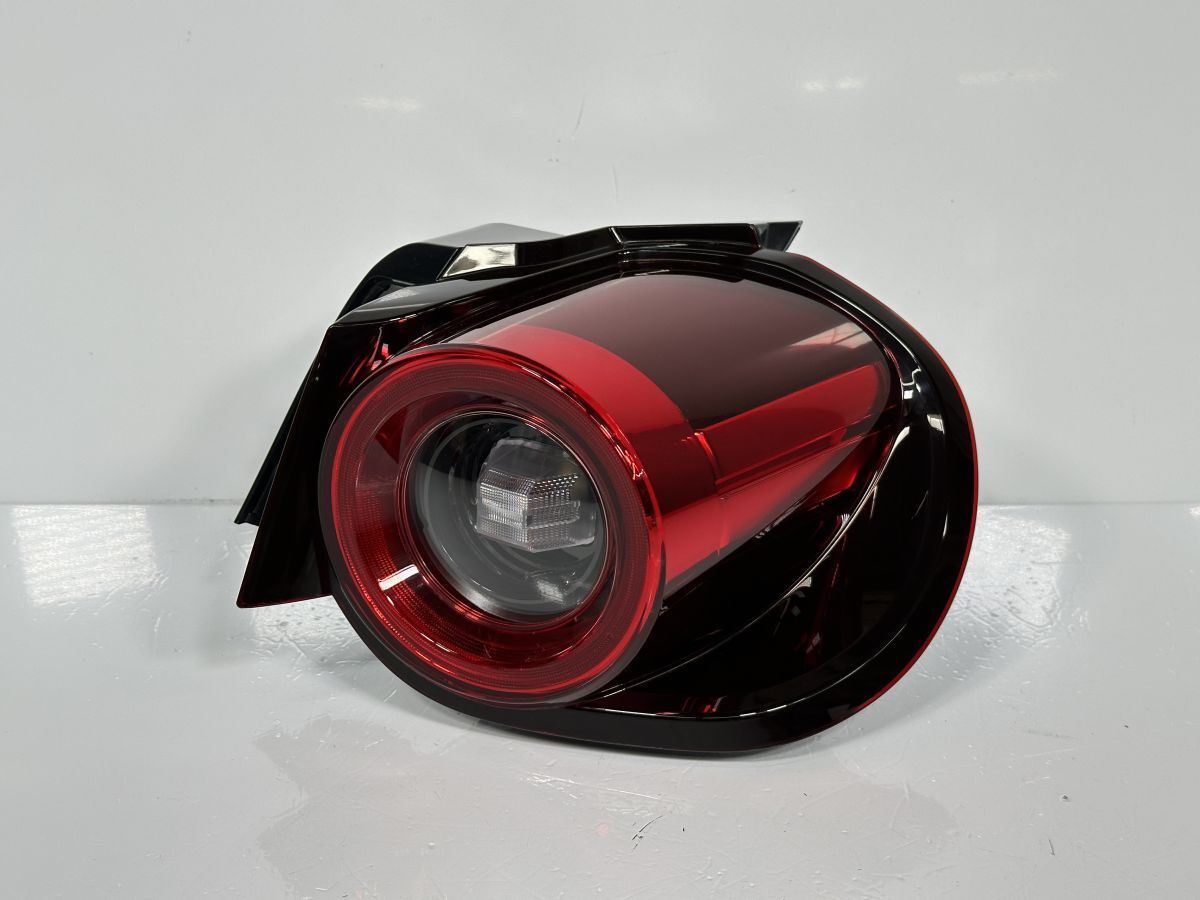 破損キズなし 低走行 MX-30 DREJ3P 純正 右テールランプ Assy テールライト LED イルミ無 DN4J-51-150C DN4J-51150 W5959 W 管理31403