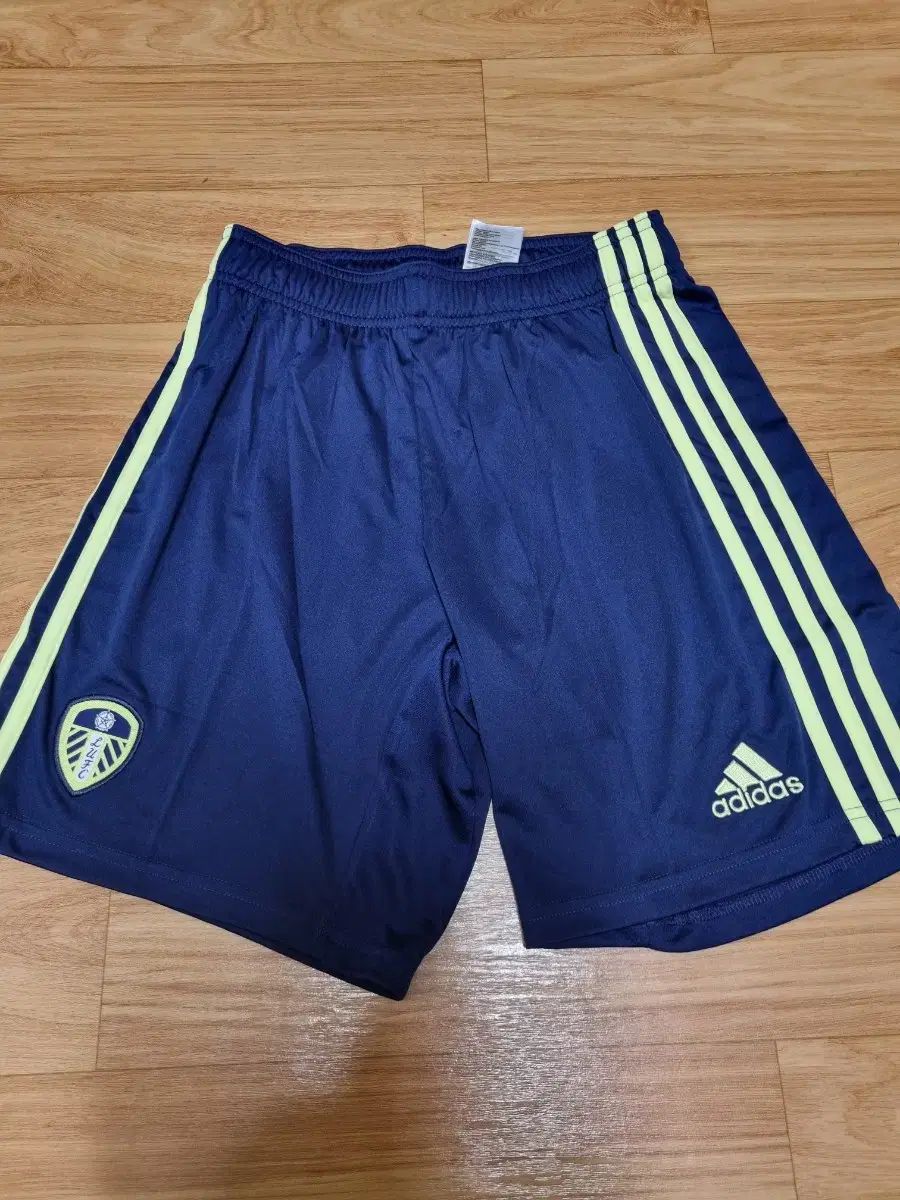 adidas(アディダス) 半ズボン 販売 (パッケージ価格 新品