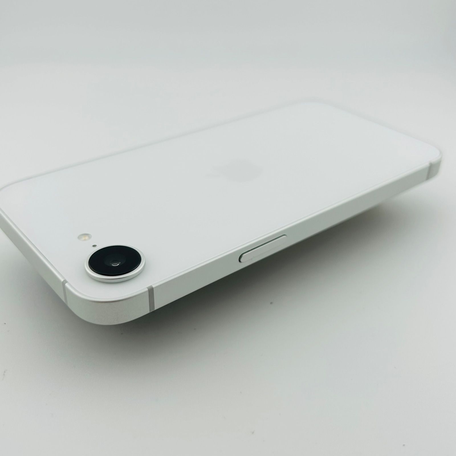 バッテリー良好 iPhone 16e 128GB ホワイト SIMフリー(simロック
