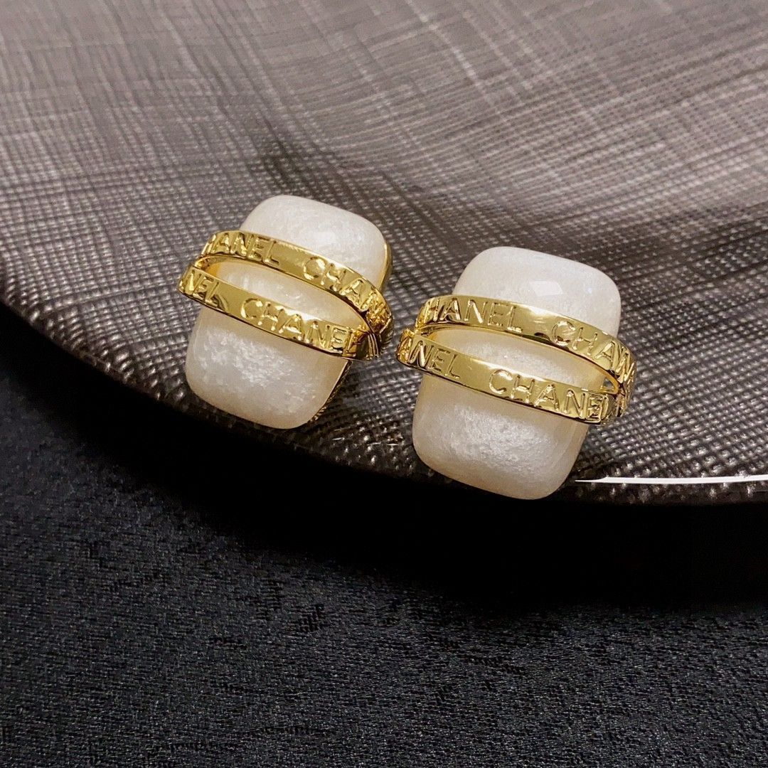 CHANEL ゴールド ダブルCロゴ イヤリング Amazon | [シャネル]ピアス アクセサリー レディース CHANEL
