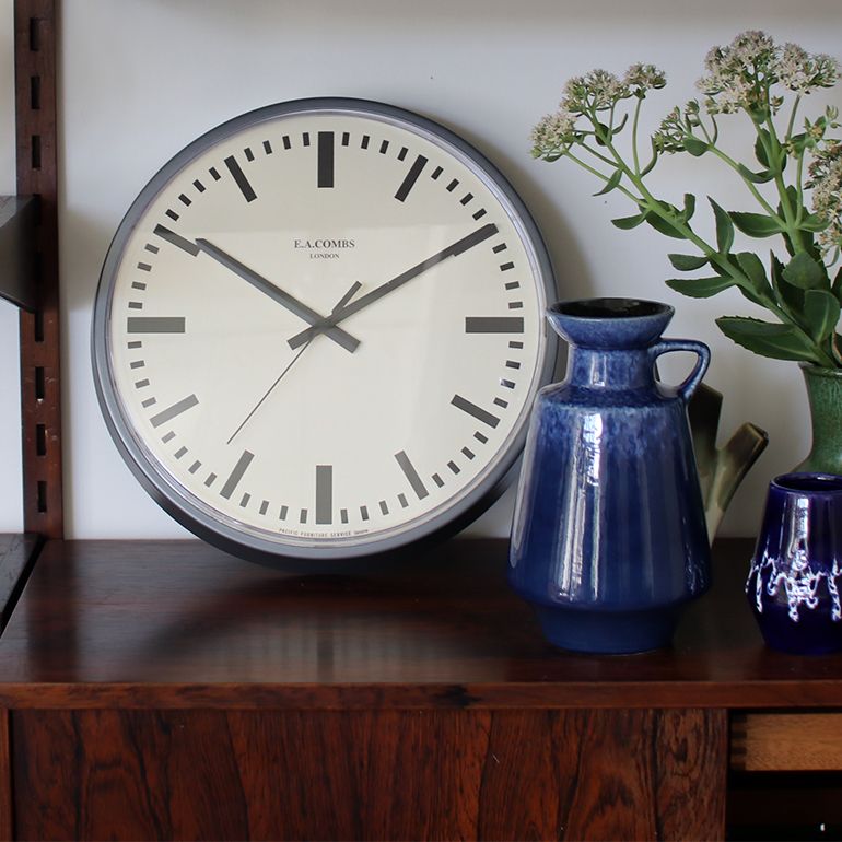 WALL CLOCK