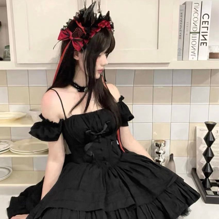 ୨୧ヘッドドレス୨୧ఇ꒰ㆁ̴̶̷̤́.̮ㆁ̴̶̷̤̀꒱ఇ黒薔薇が可愛い♡ ♥︎ロリィタ୨୧♥︎現品限り！♥︎ ୨୧ヘッドドレス୨୧ఇ꒰ㆁ.̮ㆁ꒱ఇ黒薔薇が可愛い♡ ♥︎