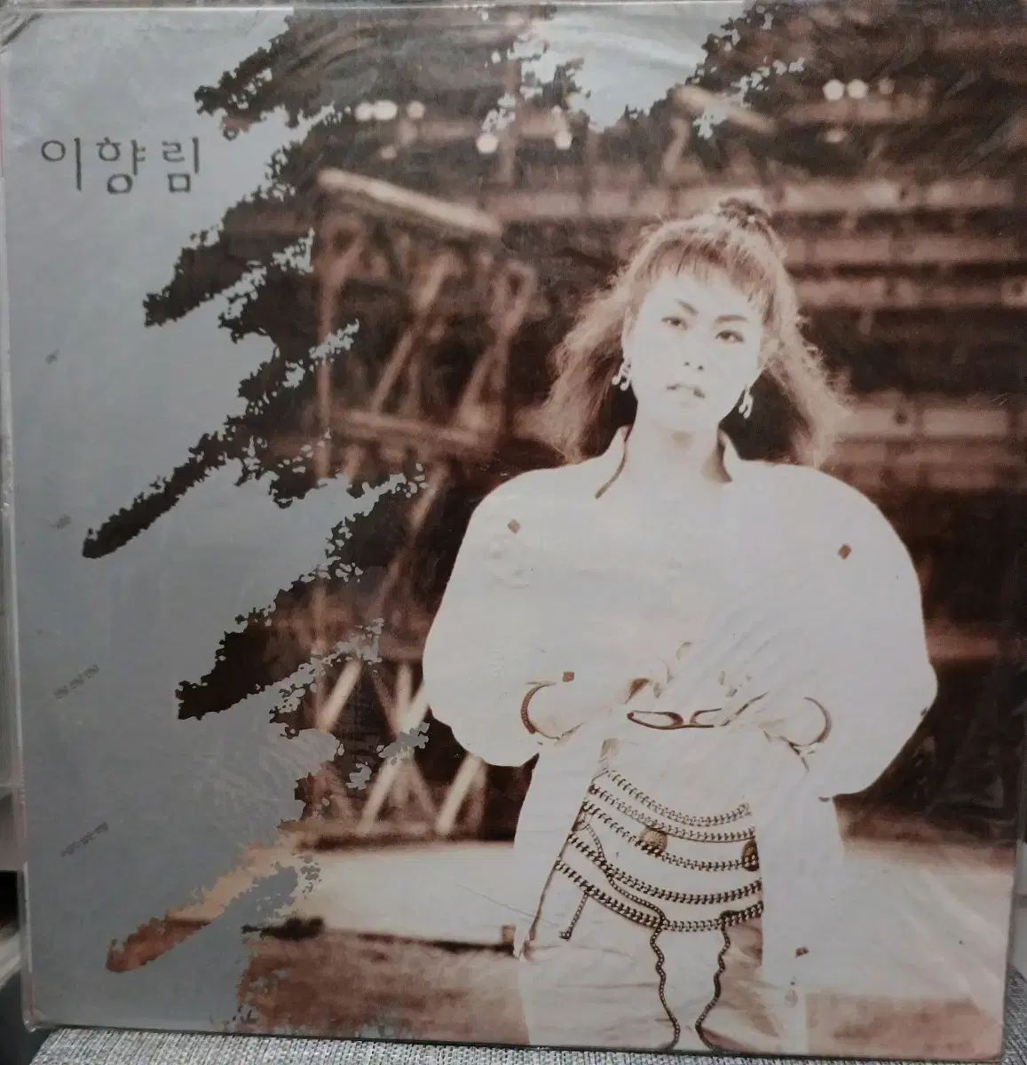 イヨ・スカイ WWE マリーゴールド サイン入りポートレート写真フレーム③