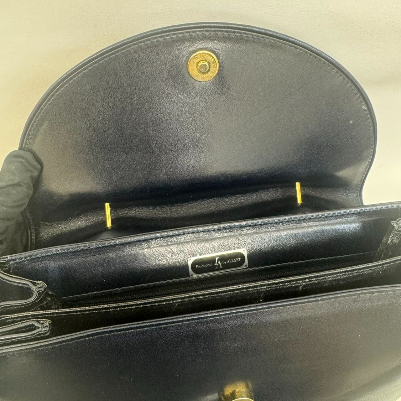 K【中古】クロコダイル柄 ハンドバッグ ブラック 黒 シンプル LA by 
