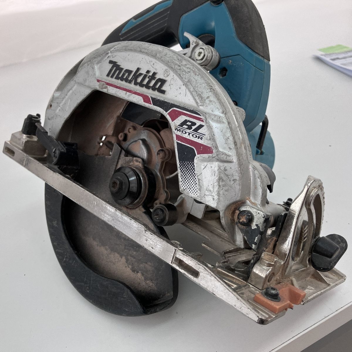 MAKITA マキタ18V充電式丸ノコ HS631D ジャンク - メルカリ