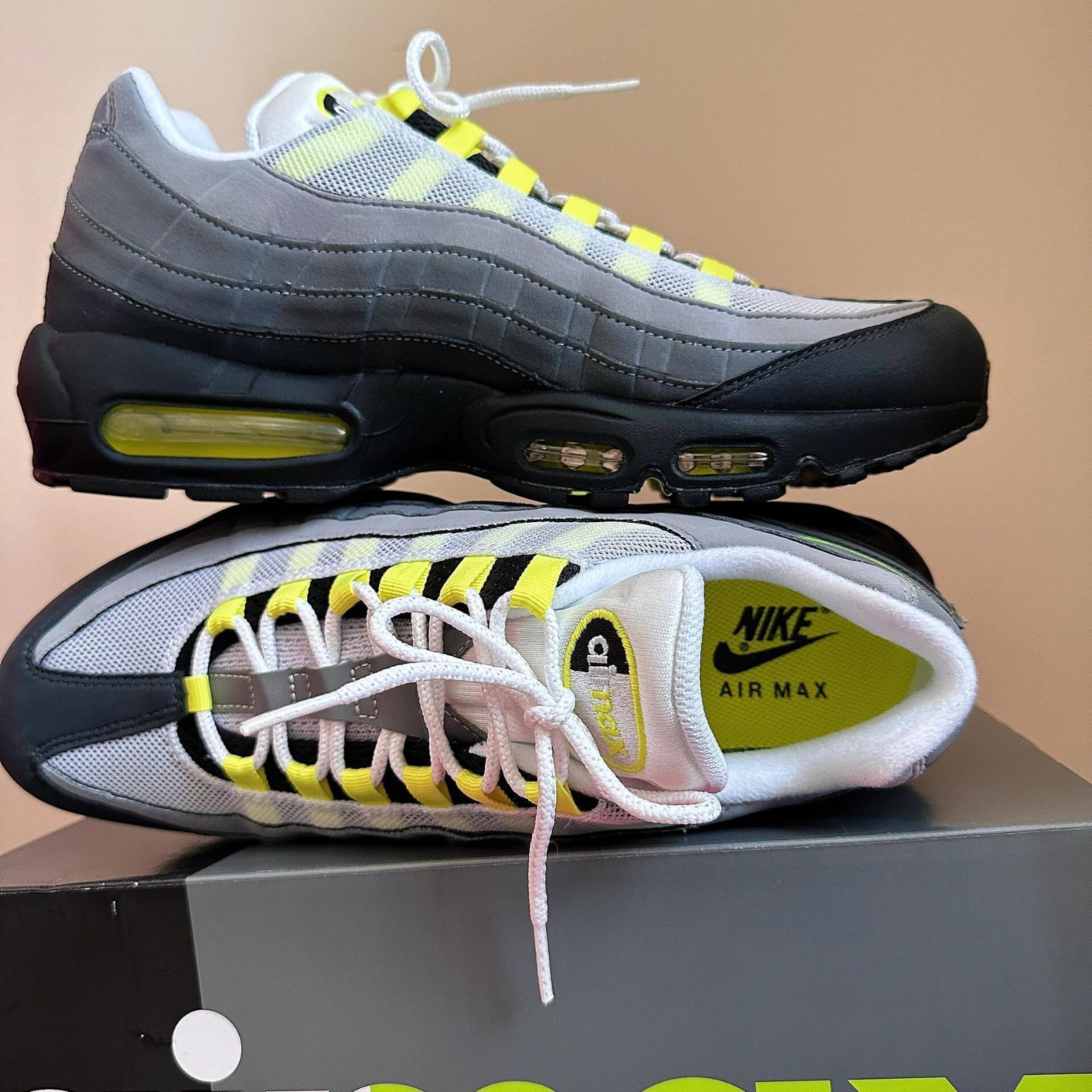 NIKE ナイキ スニーカー AIR MAX 95 エアマックス OG ローカット スニーカー グレー系 イエロー系 男性用スニーカー