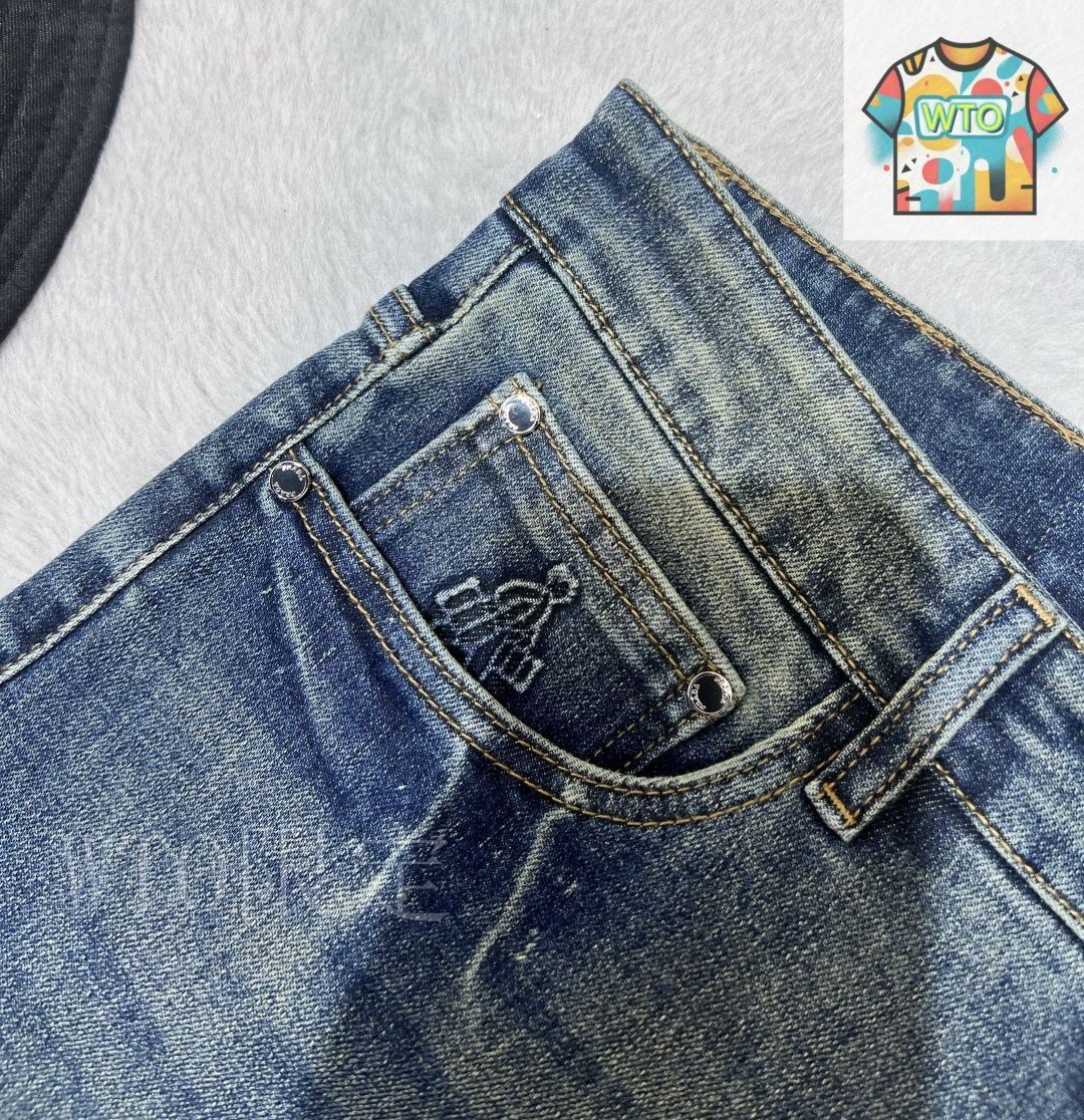 【春夏カジュアルスタイル】PRADA ブリーチデニムパンツ スカイ 春夏カジュアルスタイル】PRADA ブリーチデニムパンツ スカイ