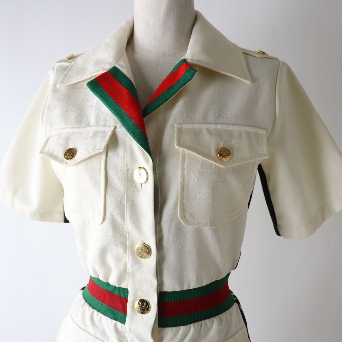 ショートジャンプスーツ ホワイト×シェリーライン