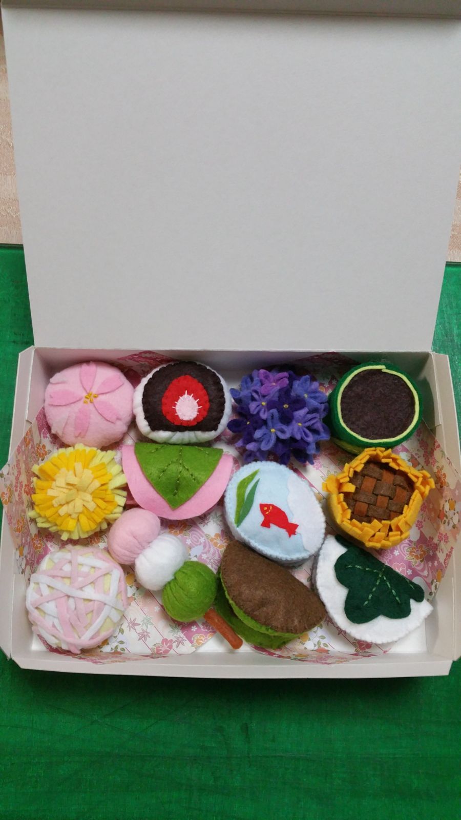 ★オーダーページ★羊毛フェルト製 和菓子4点セット【匿名配送】 ☆オーダーページ☆羊毛フェルト製 和菓子4点セット【匿名配送】