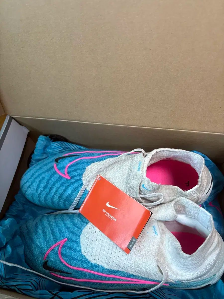 NIKE ナイキ ファントム GX
